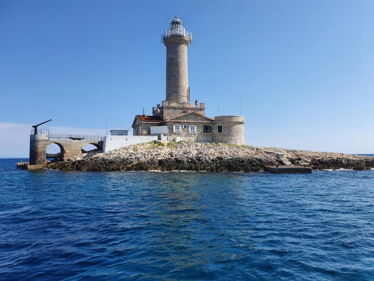 Apartmani Andrea Pula Bagian luar foto