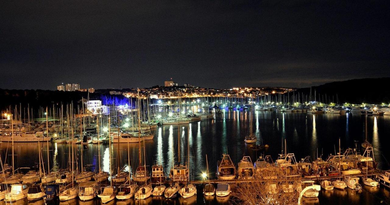 Apartmani Andrea Pula Bagian luar foto